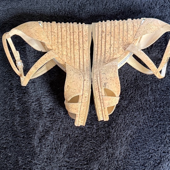 Jimmy Choo Alanah 105 Cork
Platform‎ Wedge Sandals Size 38
Beige Criss Cross - Picture 4 of 12